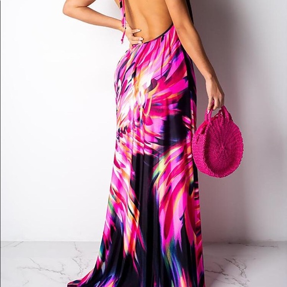 HPx2 Print Open Back Halter Maxi Dress - Picture 4 of 6